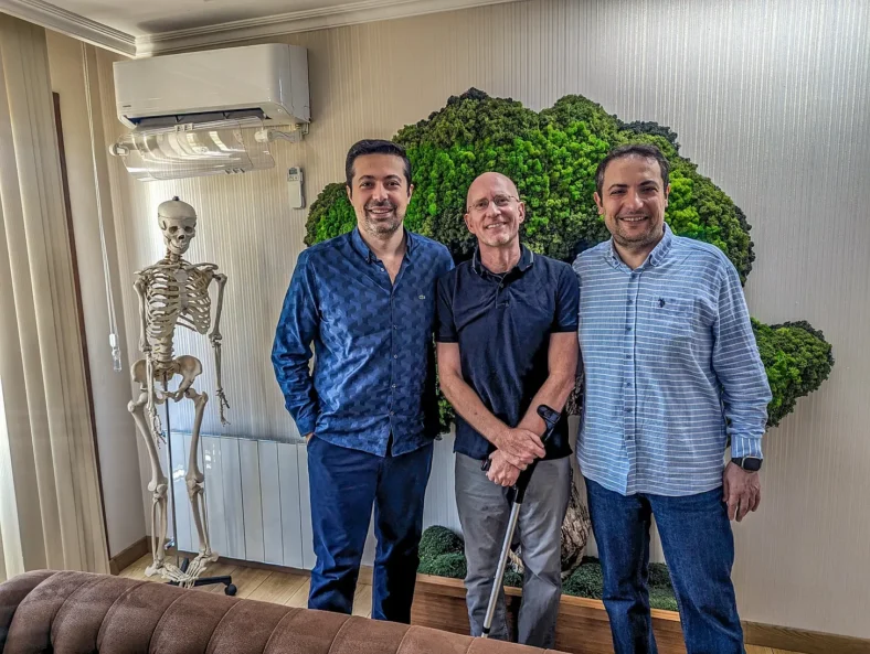 Microsurgery is a key technique that allows surgeons to repair or reconnect tiny blood vessels, nerves, and other structures.