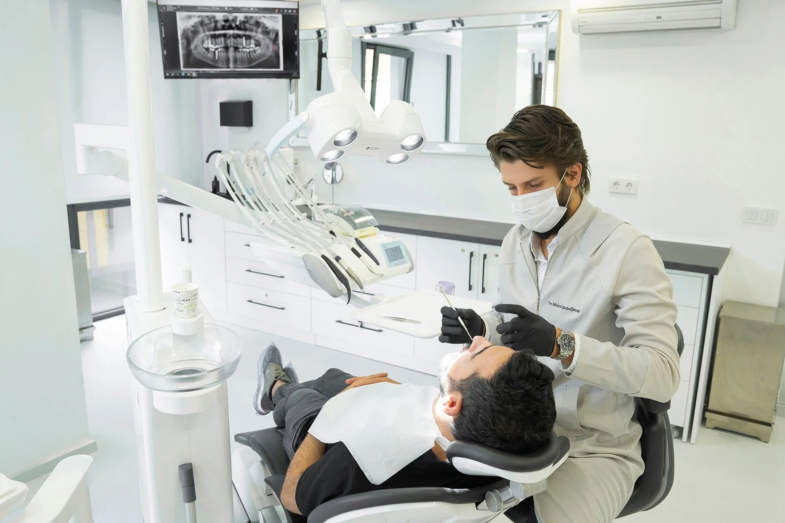 Dentist Ali Murat Erdoğmuş Practice
